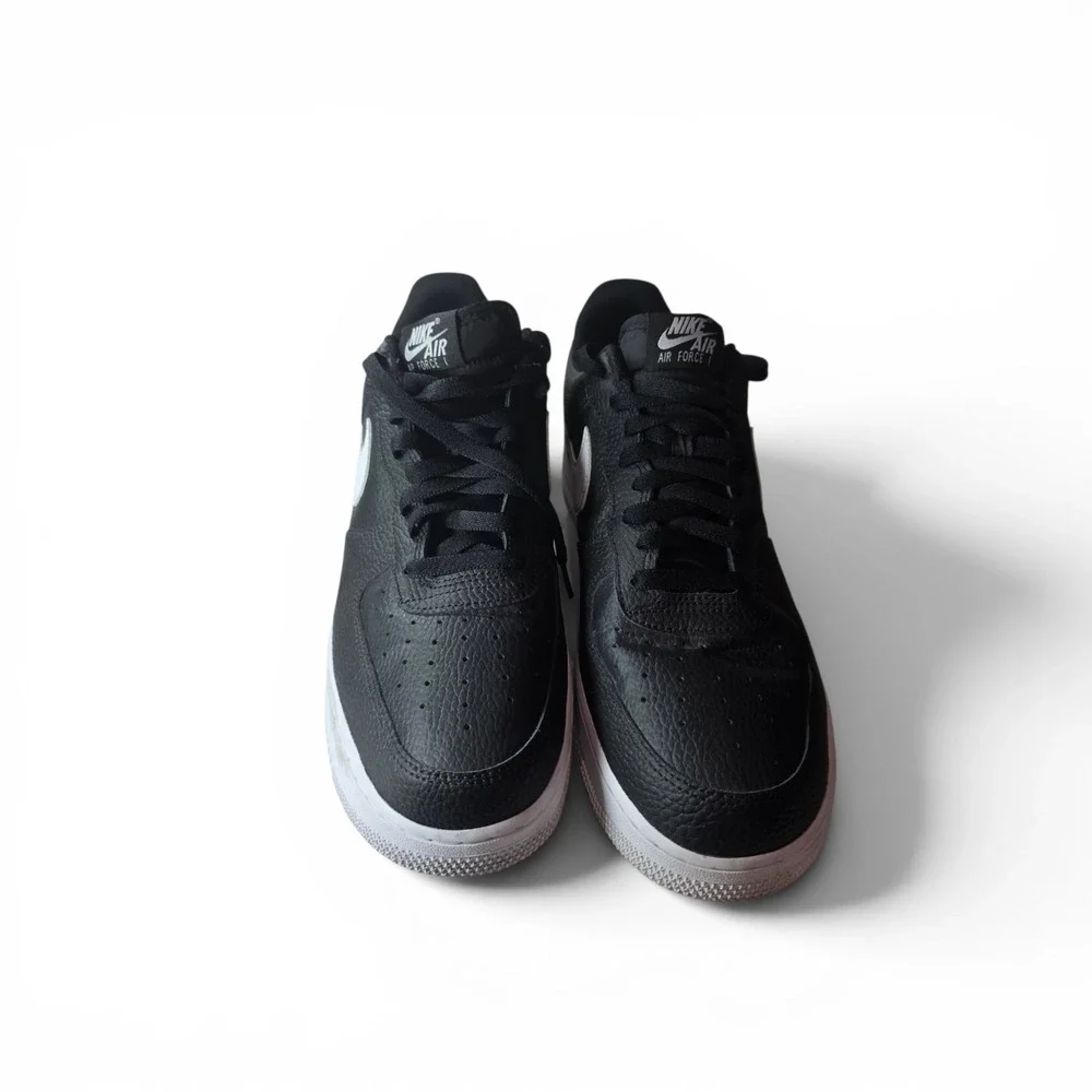 Nike Air Force 1 Men's Size 13 Black White Tumbled Leather Sneakers COA